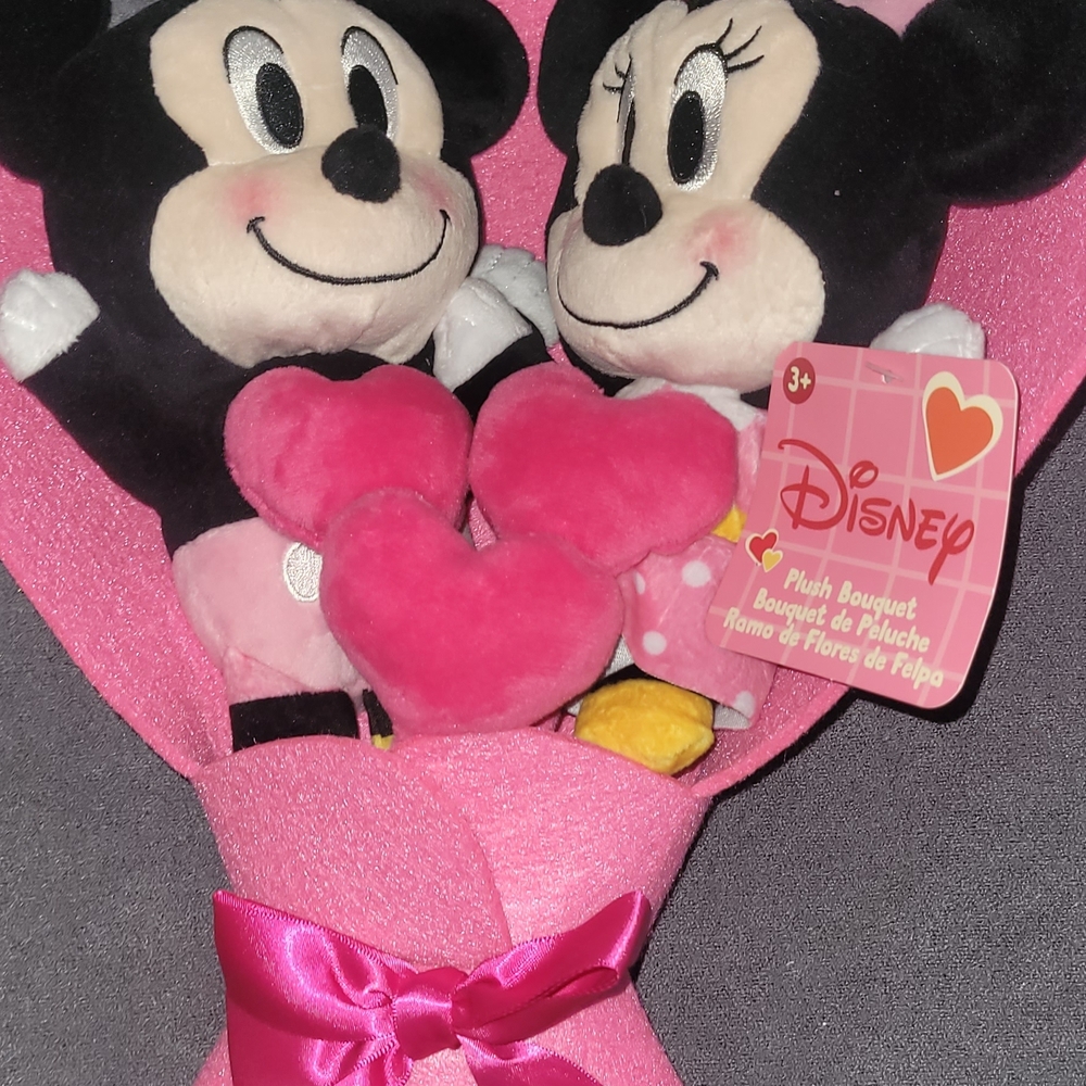 Disney Minnie Mouse Plush Bouquet